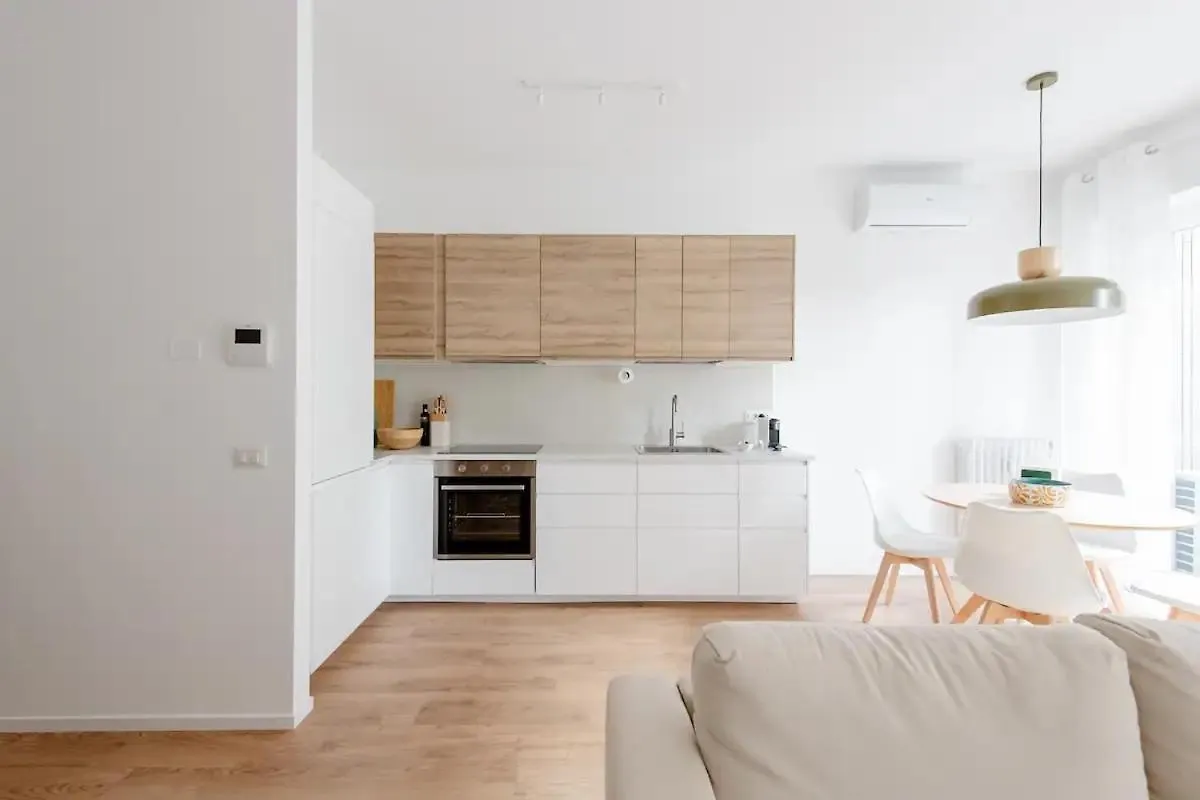 Luxury 2 Bedroom Apartament, Close To San Siro, Fiera And 10 Min Metro To Duomo Milan