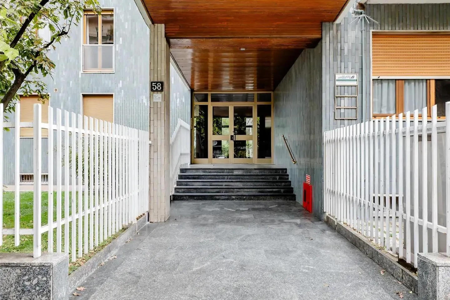 Luxury 2 Bedroom Apartament, Close To San Siro, Fiera And 10 Min Metro To Duomo Milan Italy