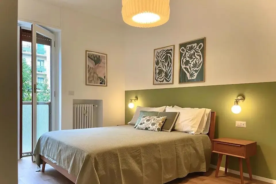 Luxury 2 Bedroom Apartament, Close To San Siro, Fiera And 10 Min Metro To Duomo Mailand Italien