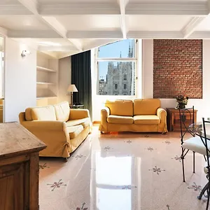  Апартаменты Duomo Cathedral View - Luxury